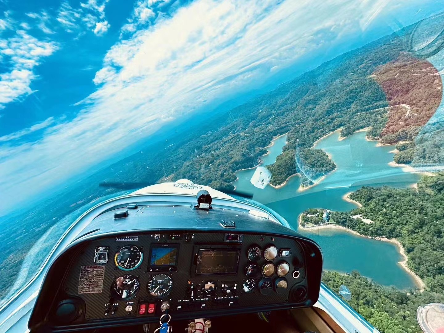mk体育黑龙滩低空飞行项目完成首飞