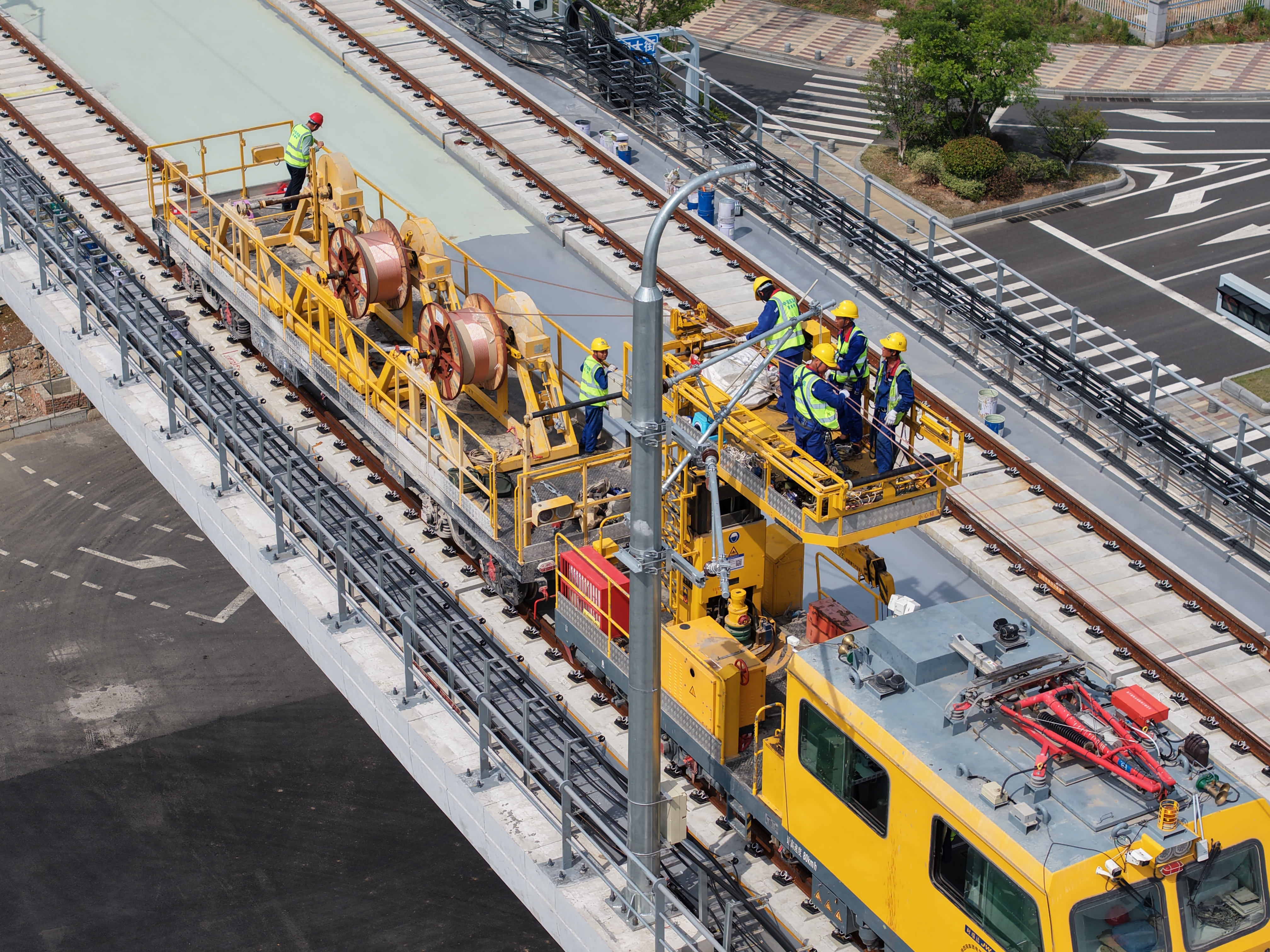 宁马城际铁路接触网通过竣工验收